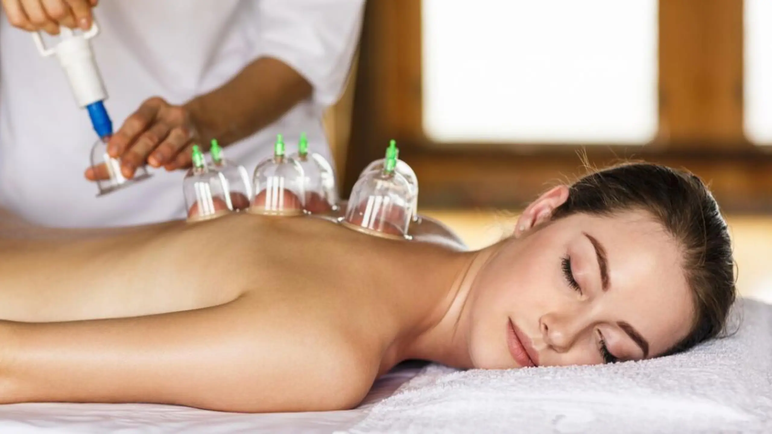 Cupping Therapy; 4 Benefits & How It Can Relieve Pain Within 48 Hours